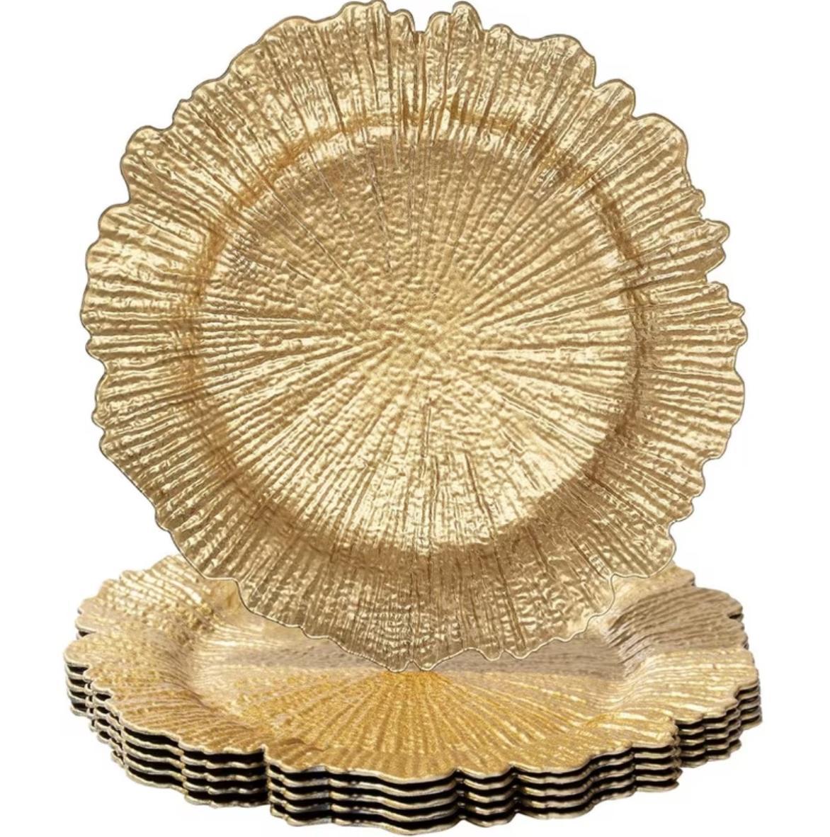 Assiettes présentoirs dorées